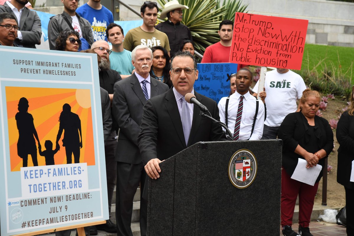 LA City Council member Bob Blumenfield speaks at press conference opposing HUD rule.