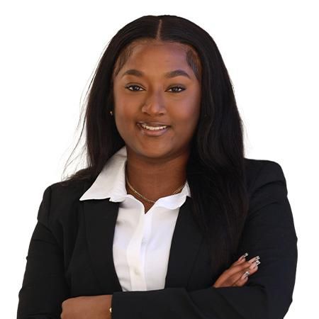 Zenayah Roache Headshot
