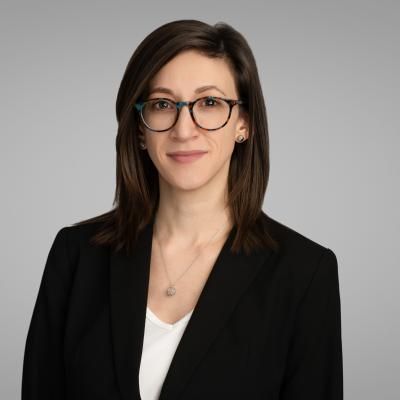 Headshot of Alayna Calabro