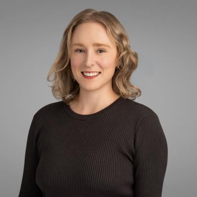 Headshot of Julie Walker