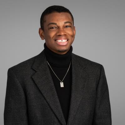 Headshot of Thaddeus Elliott