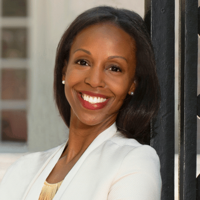 Sarah Lewis Headshot